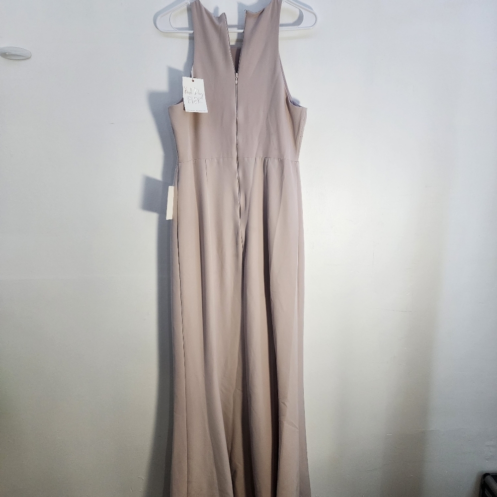 Show me your Mumu Size Medium NWT Elegant Beige Sleeveless Dress - Picture 8 of 10